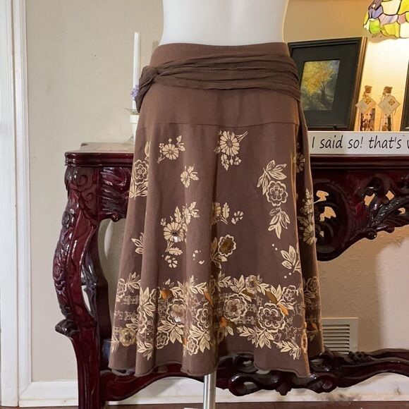 Free People Dresses & Skirts - Free People  embroidered and beeded skirt